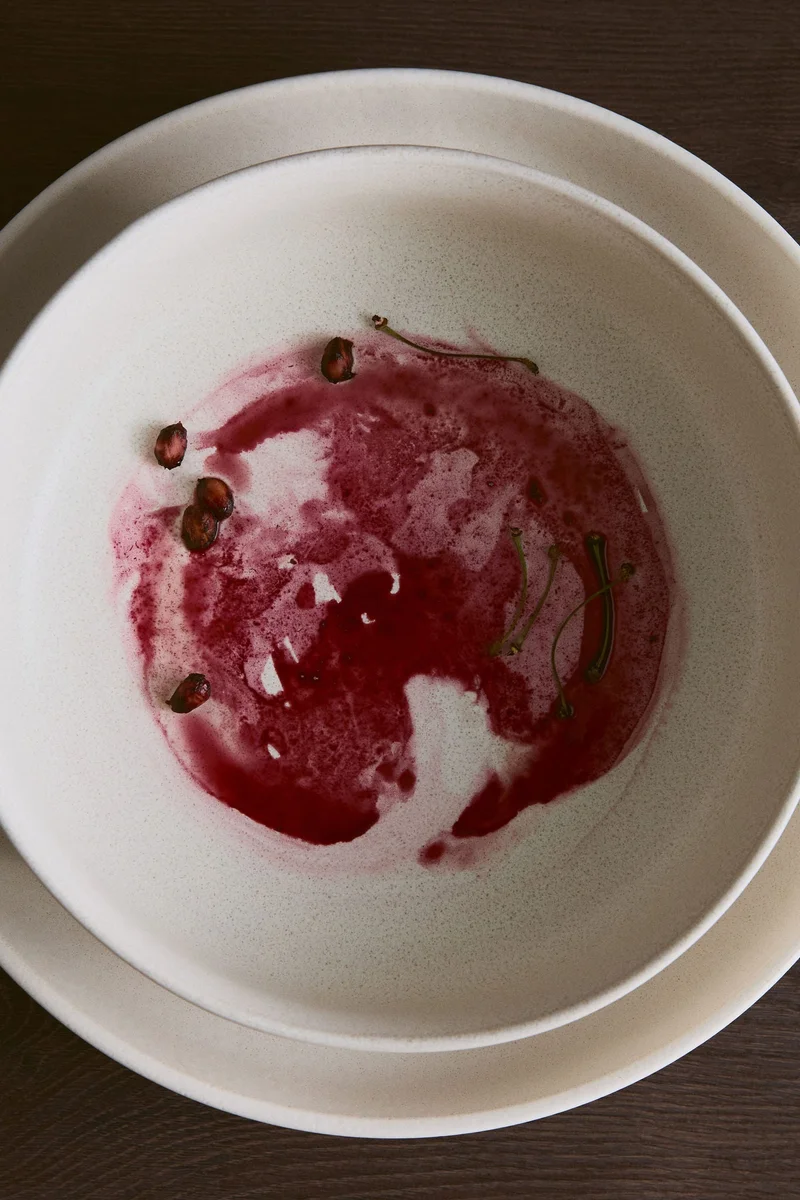 H&M Reactive-glaze stoneware serving bowl