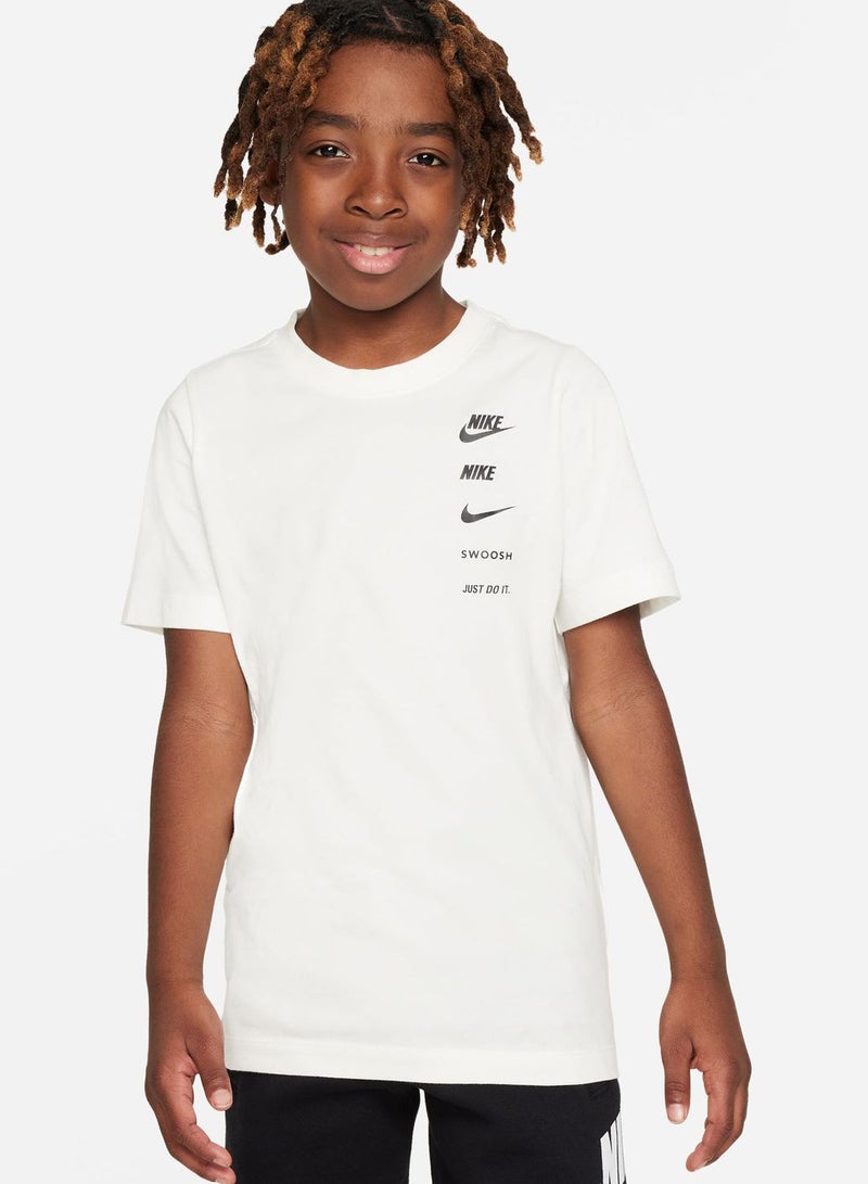 Nike Essential Graphic T-Shirt - Image 1