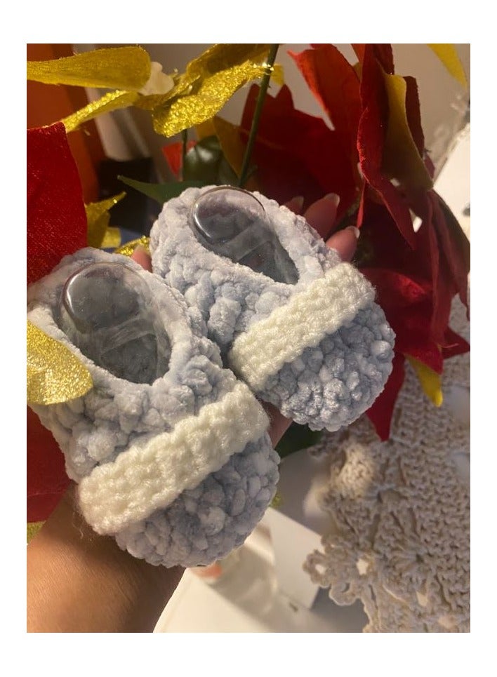 Braidise Creations Braided Baby Booties White and Grey with Style Band Infront - 4 inch sole for new born, 2 to 6 months baby feet - Image 1