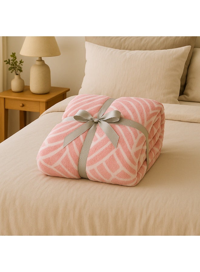 ELEGA DECOR Micro Fleece Flannel Blanket Super Plush and Comfy Throw Single Blanket 150 x 200 cm Geometric Print - Image 3
