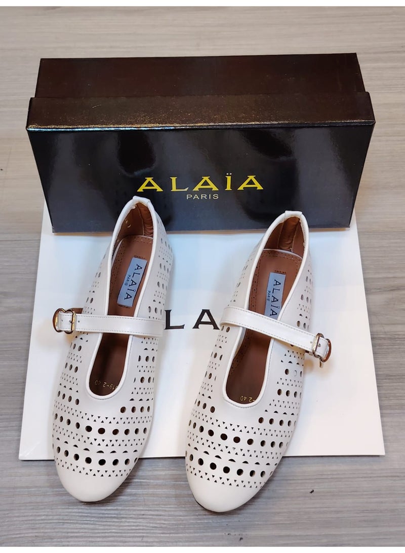 عاليا باريس حذاء باليه نسائي مسطح من ألايا فيين - أبيض