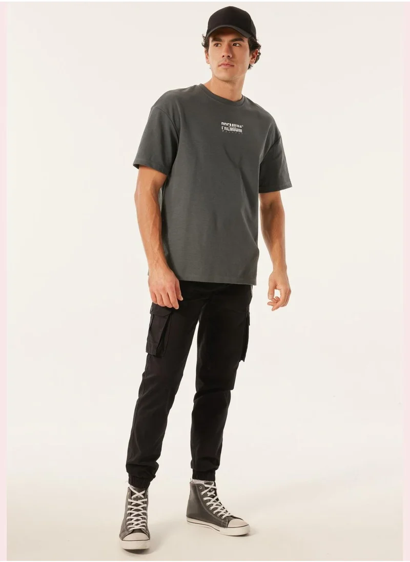 ديفاكتو Man Crew Neck Short Sleeve Knitted T-Shirt