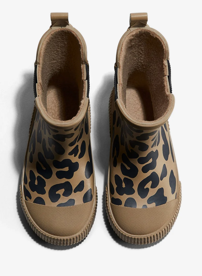 اتش اند ام حذاء ويلينغتون مُبطن بالفليس