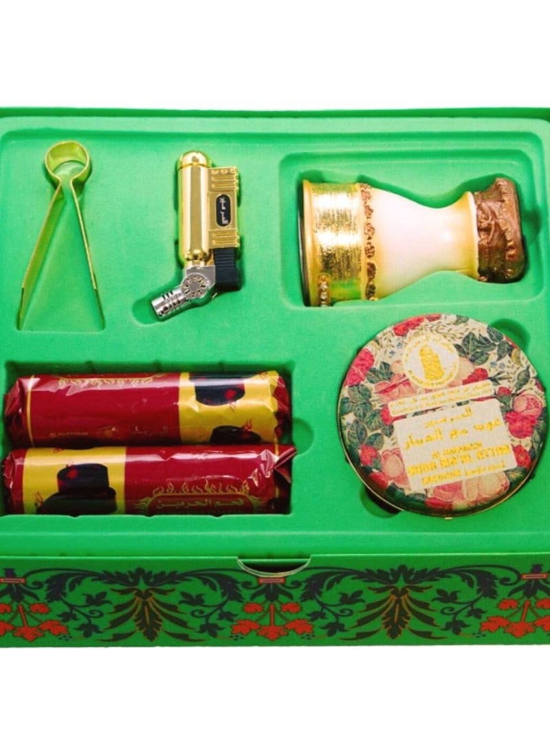 الحرمين مجموعة الحرمين عود مع العطار للسفر | طقم بخور فاخر للسفر | عود، فحم، ملاقط وولاعة | عطر منزلي وسهل الحمل - Image 1