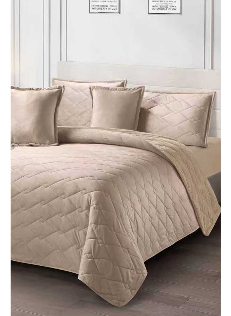 ميرال مفرش شتوي نفر ونص مخمل مضغوط سادة بوجه فرو – طقم 4 قطع (لحاف 160×210 + شرشف مغاط 120×200 + غطاء مخدة 45×70 + مخدة ديكورية 45×45) - Image 3