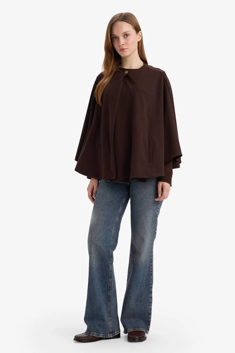 ديفاكتو Regular Fit Crew Neck Cardigan