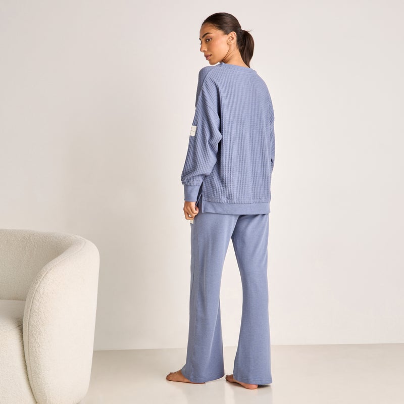 سبلاش فيڤ طقم بيجاما سويت شيرت وبنطلون بنقوش - Image 4