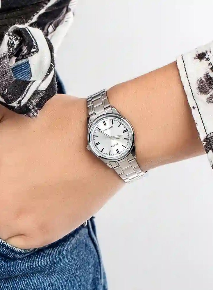 كاسيو ساعة كاسيو للنساء LTP-V005D-7AUDF مينا رمادية وسوار فضي - Image 3