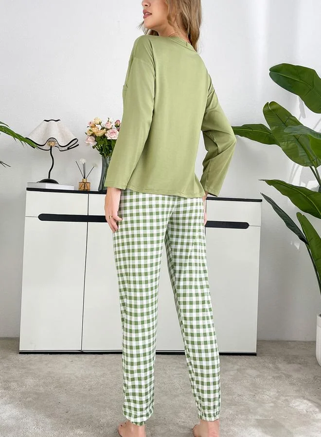 Take Two Take Two Green Plain T-Shirt and Checked Pyjama Set