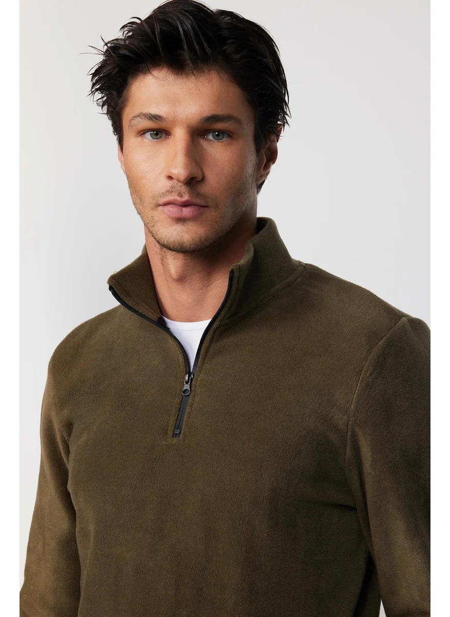 Tudors Men's Standard Fit Relaxed Cut Non-Pilling Cold Proof Khaki Stand Collar Fleece Sweatshirt