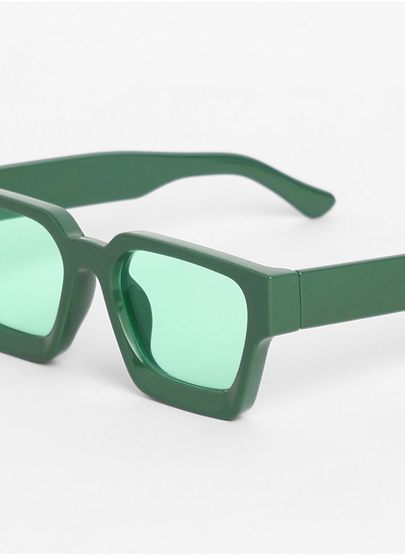 Chunky Wayfarer Sunglasses - Green - pzsku/ZE1715DC1296AE6EF74ACZ/45/_/1741336779/023d16fc-6b9d-494e-af2d-1165326a6bd4