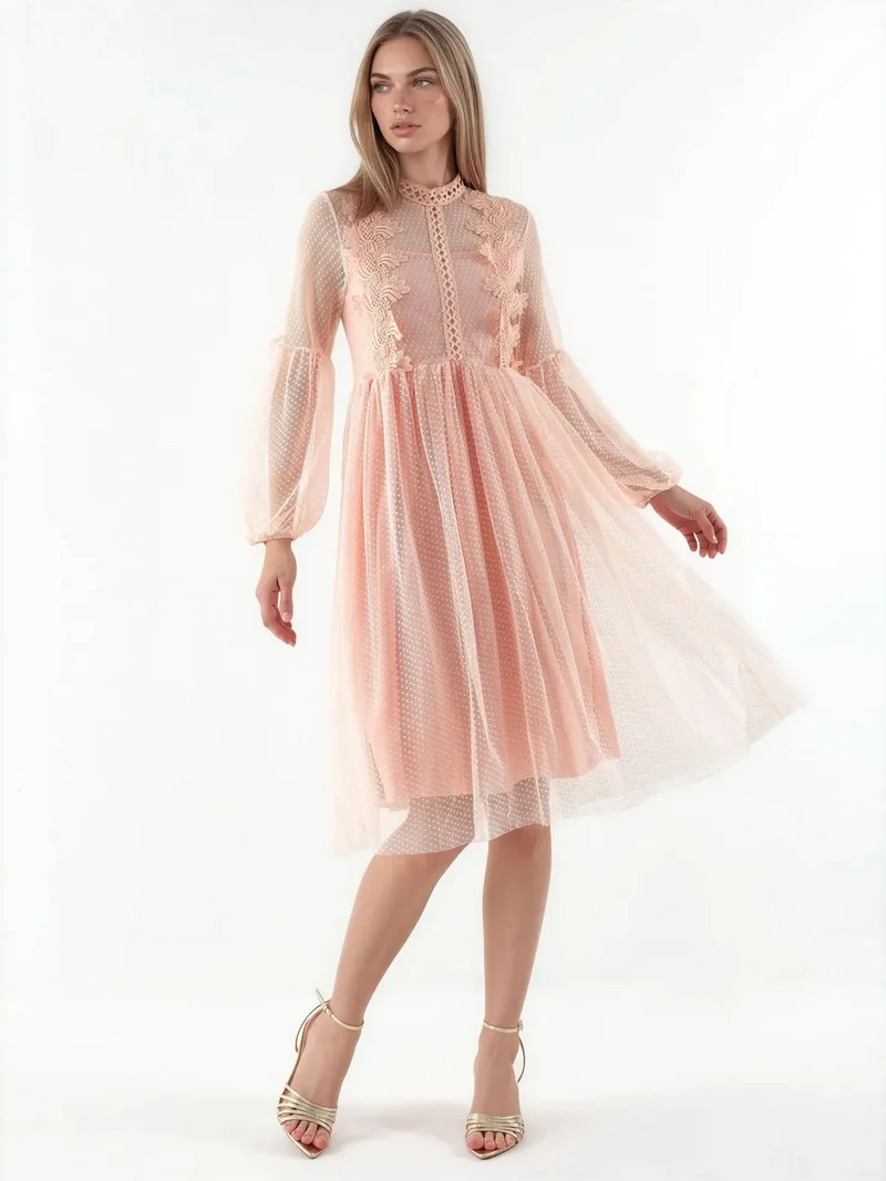 جينيفر Lace A-Line Midi Dress