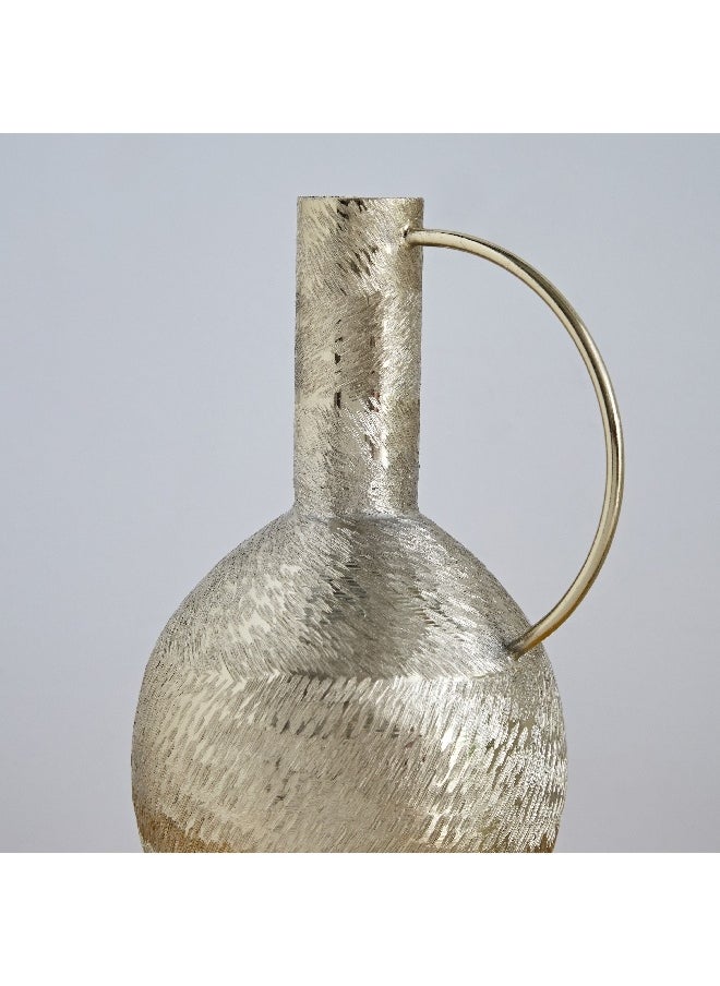 Catlyn Aluminium Textured Vase with Handle 16 x 30 x 16 cm - pzsku/ZE1756307177607AA1B66Z/45/_/1729501353/893a12ae-1f18-4d12-a158-92c87bbe9c34