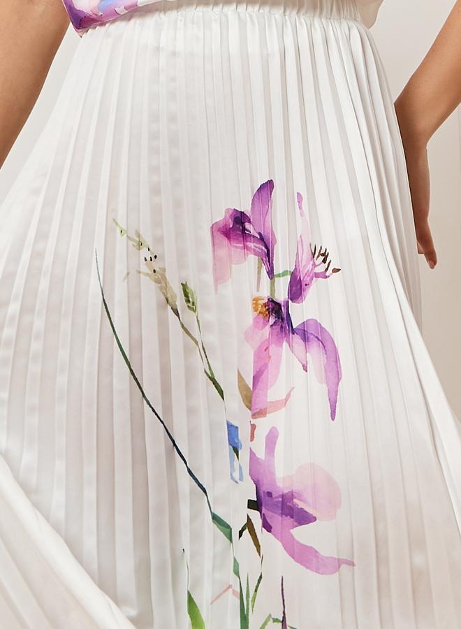 Styli Women Off-White Floral Print Pleated Midi Skirt - Image 3