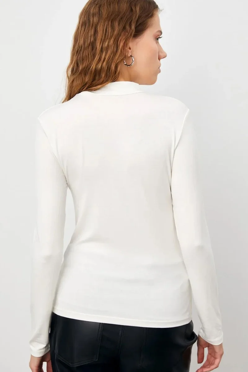 Bipantolon BIPANTOLON Women's 3-Pack Slim Fit Turtleneck Bodysuits