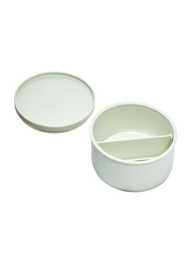 إنترديزاين علبة تخزين طعام دائرية صغيرة مقسمة من البلاستيك المعاد تدويره من iDesign، مناسبة للثلاجة والفريزر، مع غطاء، 6.71 بوصة × 6.71 بوصة × 2.5 بوصة، لون أخضر فاتح - Image 3