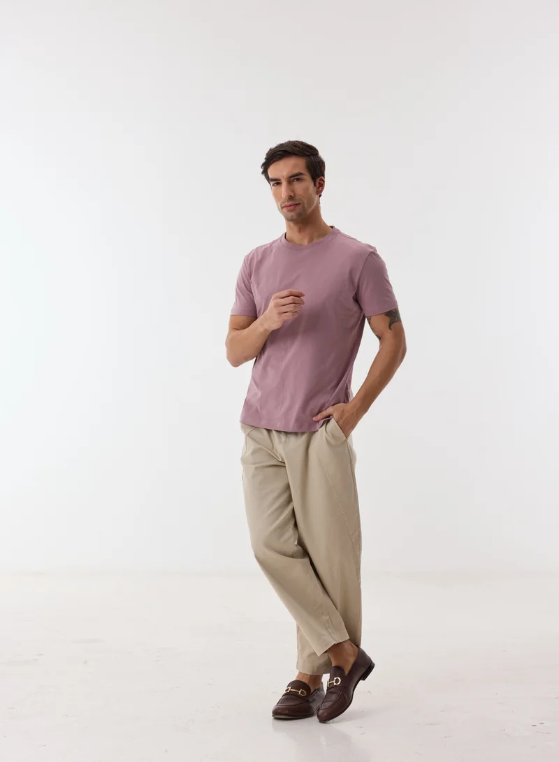 أشيتا فرنانديز Title: Men's Crew Neck Slim Fit T-Shirt - Mauve