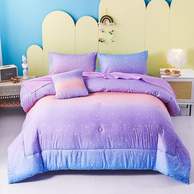 TWIN COMFORTER SET FOR GIRLS 6PCS GRADIENT PURPLE ORANGE BLUE MOON STAR PRINTED BED IN A BAG SOFT BREATHABLE BEDDING SET FOR ALL SEASON STAR TWIN SIZE