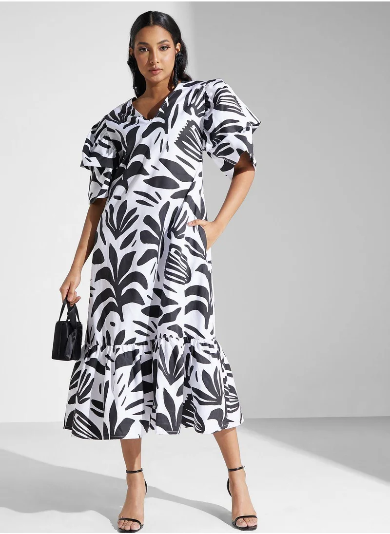 SINOIR Ruffle Sleeve Printed Dress