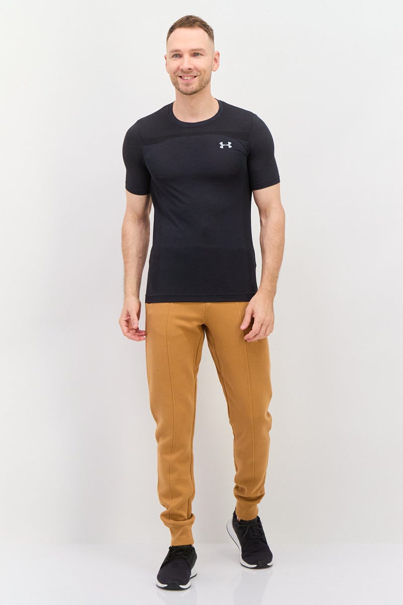 UNDER ARMOUR تي شيرت تدريب رياضي للرجال بشعار العلامة التجارية، أسود - Image 4