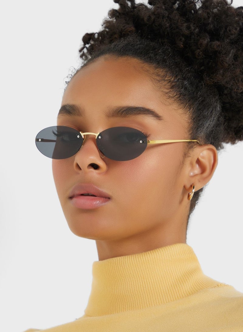 ايلا نظارة شمسية بيضاوية