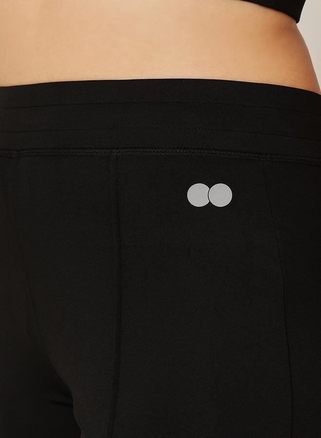 Clovia Black Snug Fit Active Straight Pants - Image 5