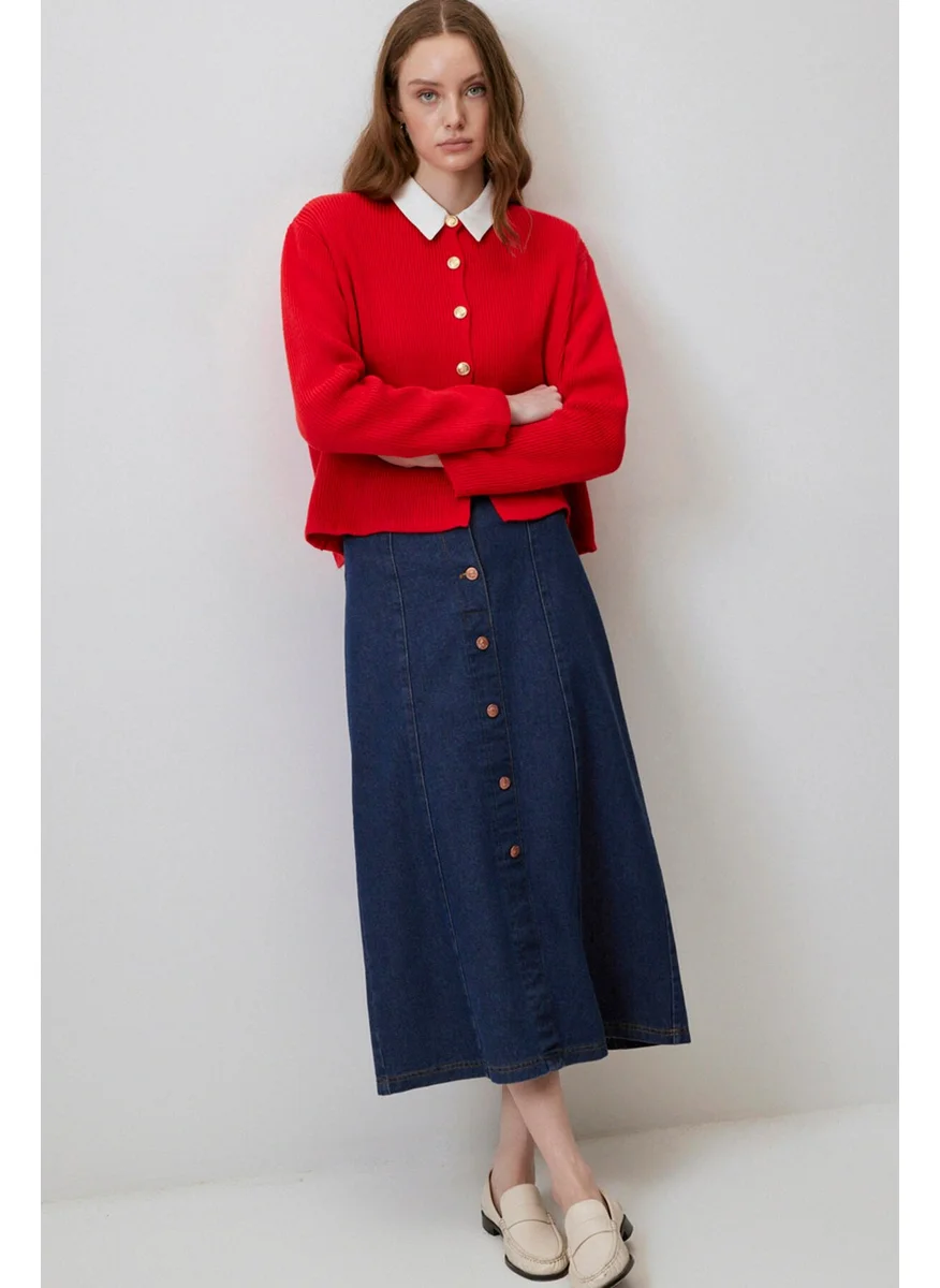 Touche Gold Buttoned Short Cardigan
