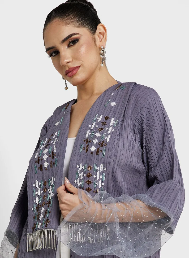خزانة عباية خرز وأحجار