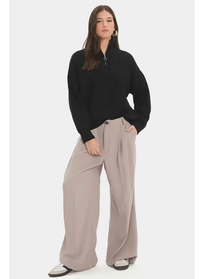 JUNE June Women Soft Texture Zippered Knitwear Sweater Black