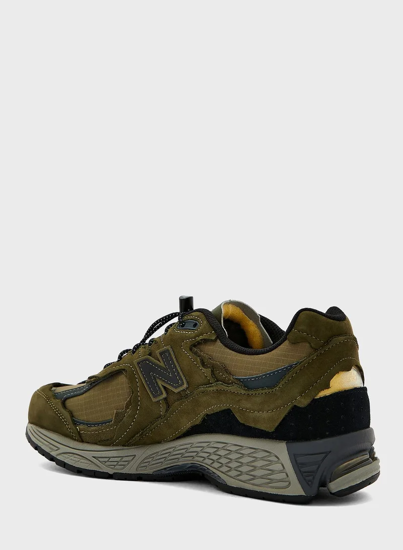 New Balance 2002 Sneakers