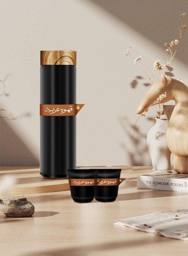 Aijmil هدايا رمضان: طقم أكواب قهوة سعودية معزولة من الفولاذ المقاوم للصدأ مع غطاء خشبي - تصميم أنيق من الجلد العربي، مناسب للسفر والاستخدام اليومي - Image 3