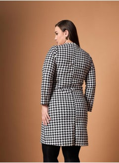 SASSAFRAS Plus Size Houndstooth Print Belted A-Line Mini Dress by Styli  - Image 5