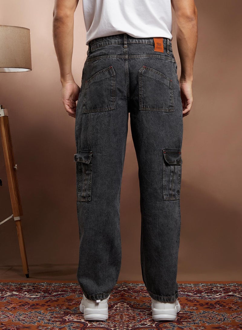 Campus Sutra Campus Sutra Men's Charcoal Black Acid-Wash Utility Denim Jeans For Casual Wear | Mid-Rise | Relaxed Fit | Button Closure | Denim Jeans Crafted With Comfort Fit For Everyday Wear  - Image 5