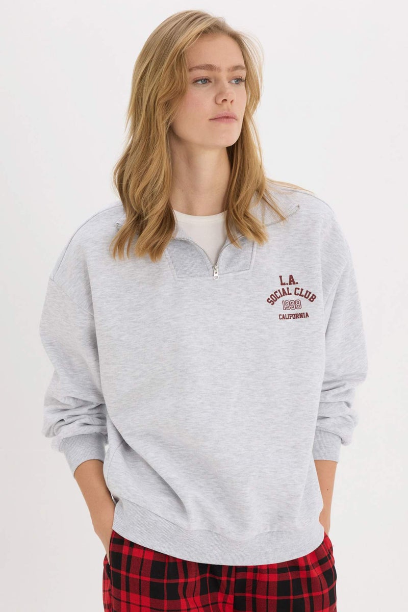 DeFacto Oversize Sweatshirt - Image 1