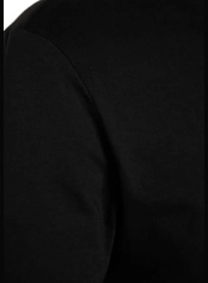 trendyol Black Basic Men's Slim Fit 100% Cotton Short Sleeve Crew Neck T-Shirt.