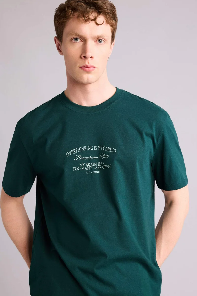 ديفاكتو Regular Fit Short Sleeve T-Shirt