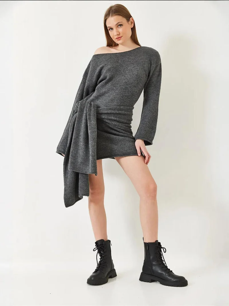 بيانكو لوتشي فستان ضيق برقبة قارب من لوتشي مع فيونكة