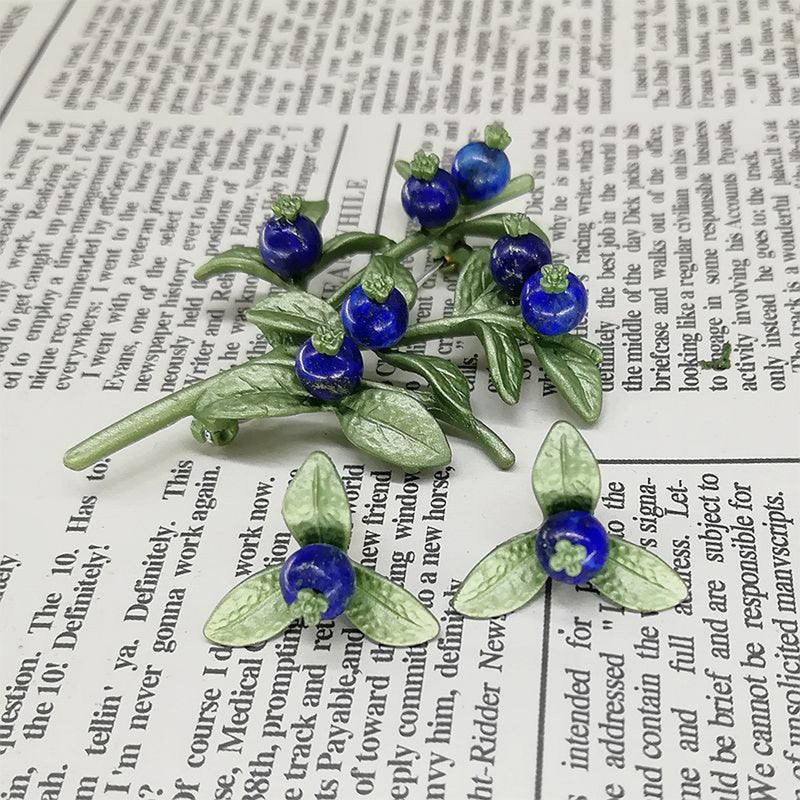1Pc Women Retro Stoving Varnish Blueberry Branch Style Brooch Breastpin Collar Pin Wedding Party Accessory Jewelry (Green) - Image 4