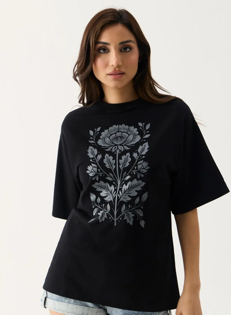 Zigzag Grey Color Printed Rose Oversized T-shirt