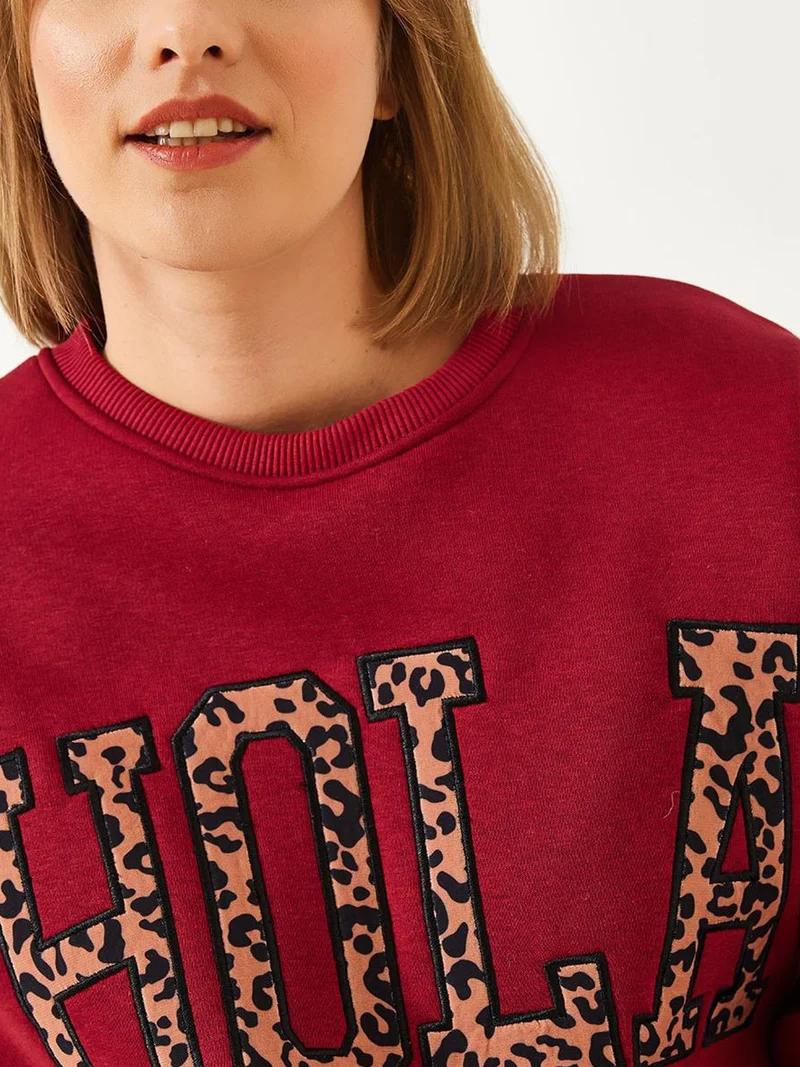 Bianco Lucci LUCCI Embroidered Logo Crew Neck Sweatshirt
