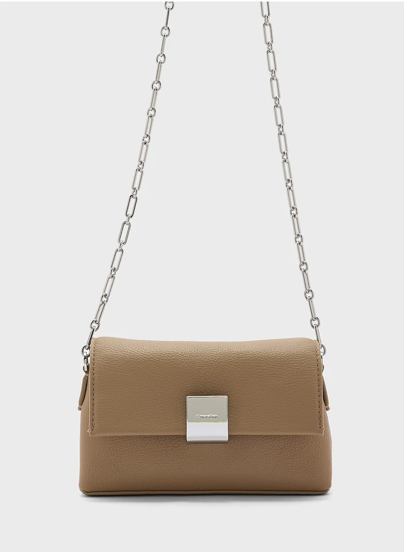 كالفن كلاين Plaque Small Crossbody