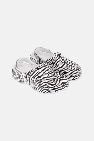 Kids Girl Slip On Animal Print Clogs, White - pzsku/ZE1A92ABBAFCECC41B9FFZ/45/_/1737642531/3cb4cd05-90ea-4809-b4c1-067caf30fe8c