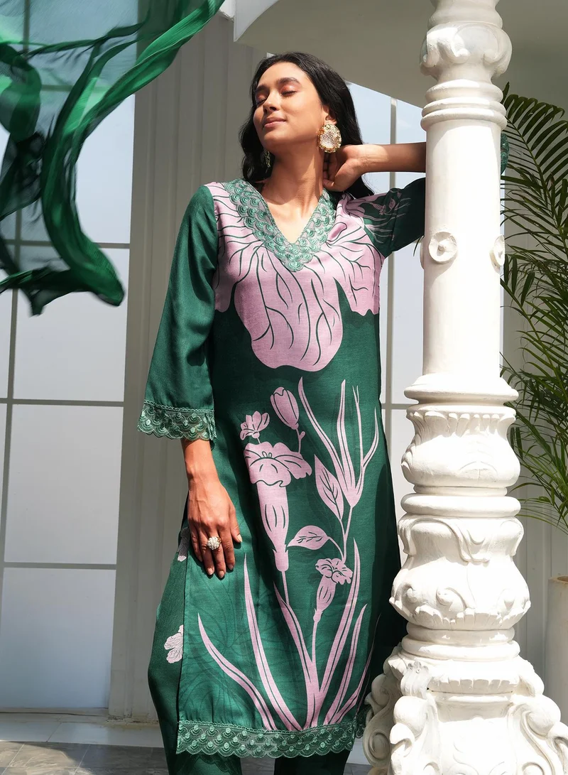  قصة طقم كورتا نسائي باللون الأخضر الاستوائي وزهور التوليب المتباينة