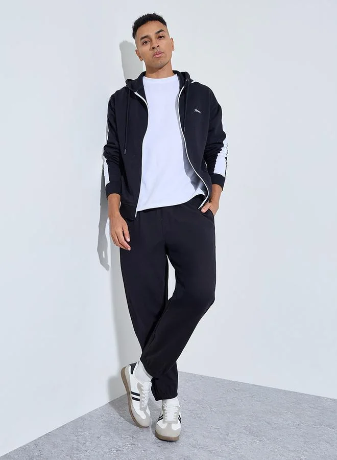 ستايلي Black Solid Elasticated Hem Relaxed Fit Joggers