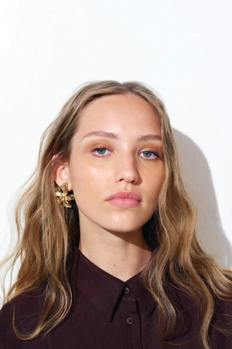 اتش اند ام قميص خفيف