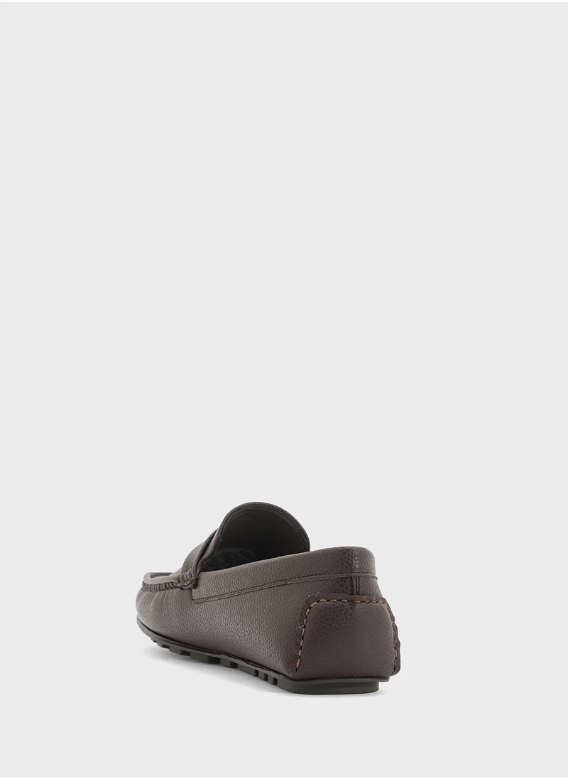 روبرت وود Tassel Detal Loafers