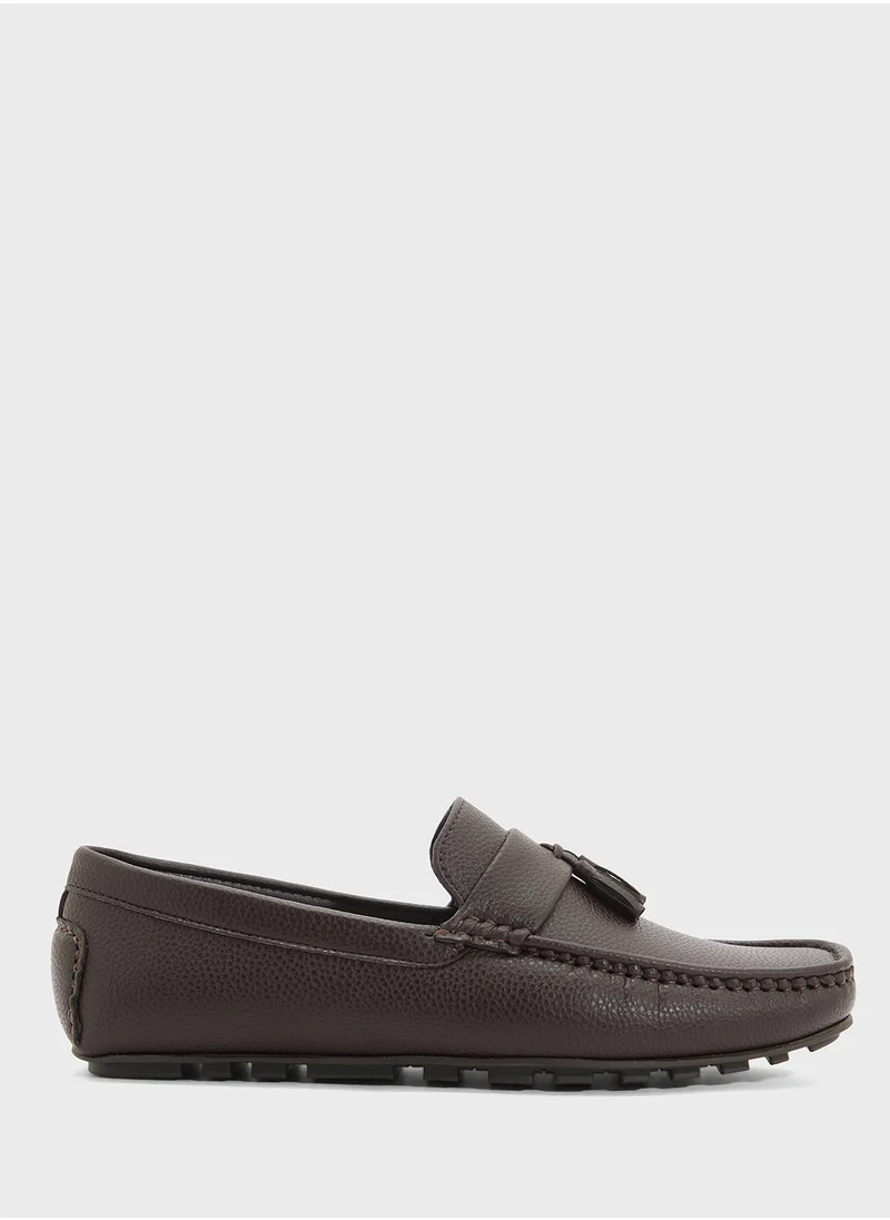 روبرت وود Tassel Detal Loafers