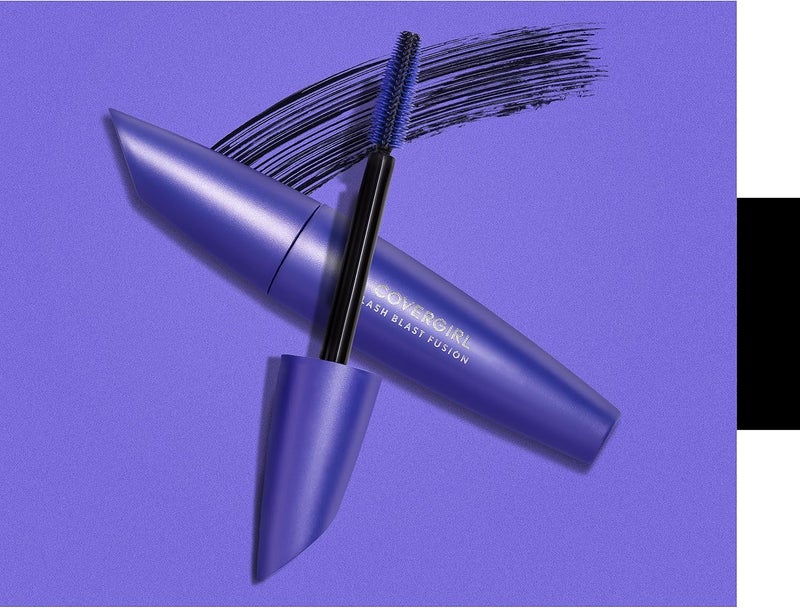 Covergirl Lash Blast Fusion Mascara in Very Black - Volumizing and Lengthening Formula - Image 3