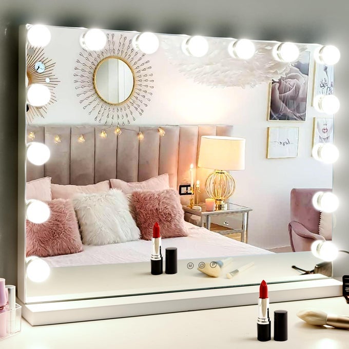 HOLLYWOOD VANITY MIRROR WITH DIMMABLE 15LED BULBS LIGHTS 3 LIGHTING MODES 2IN1 LARGE LIGHTED MAKEUP MIRROR FOR DESK AND WALL WITH PLUGIN AND USB CHARGER PORT