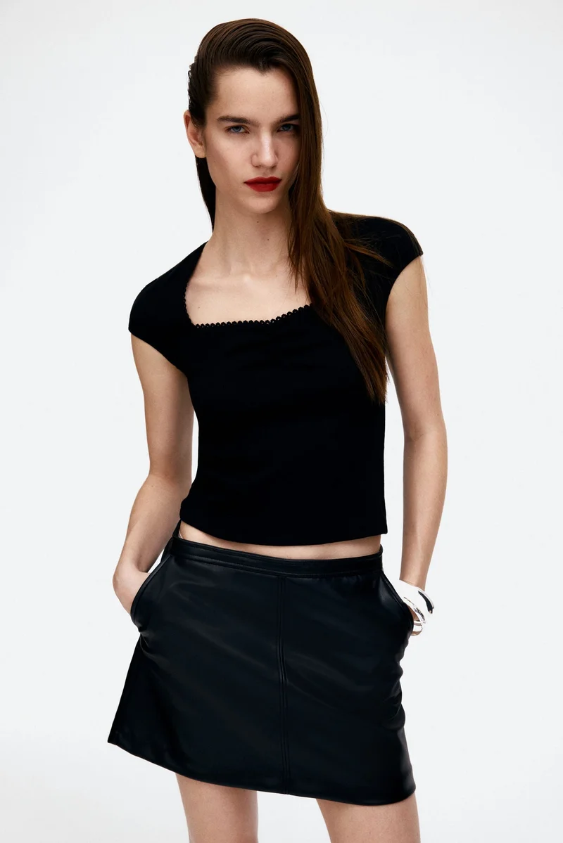 H&M Ribbed sweetheart-neck top